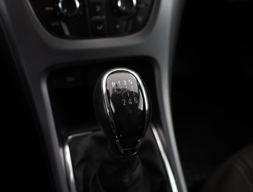 Opel Astra, 2015