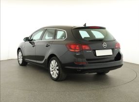 Opel Astra - 2011