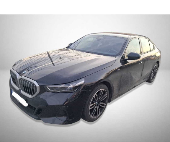 BMW 5 2023
