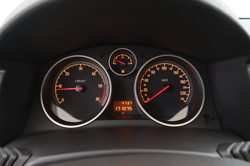 Opel Astra, 2009