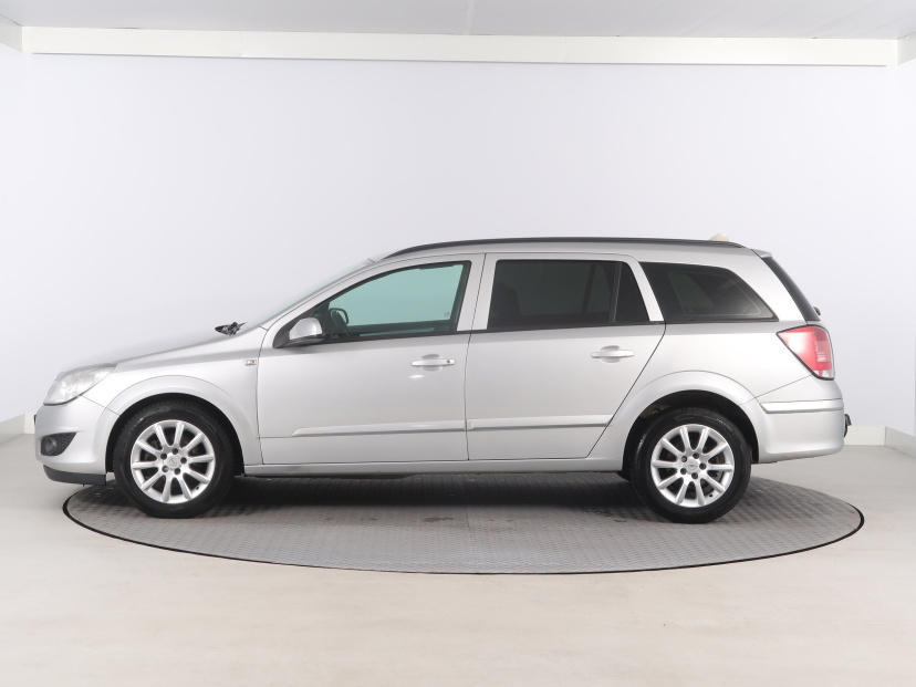 Opel Astra, 2009