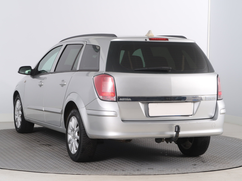 Opel Astra, 2009