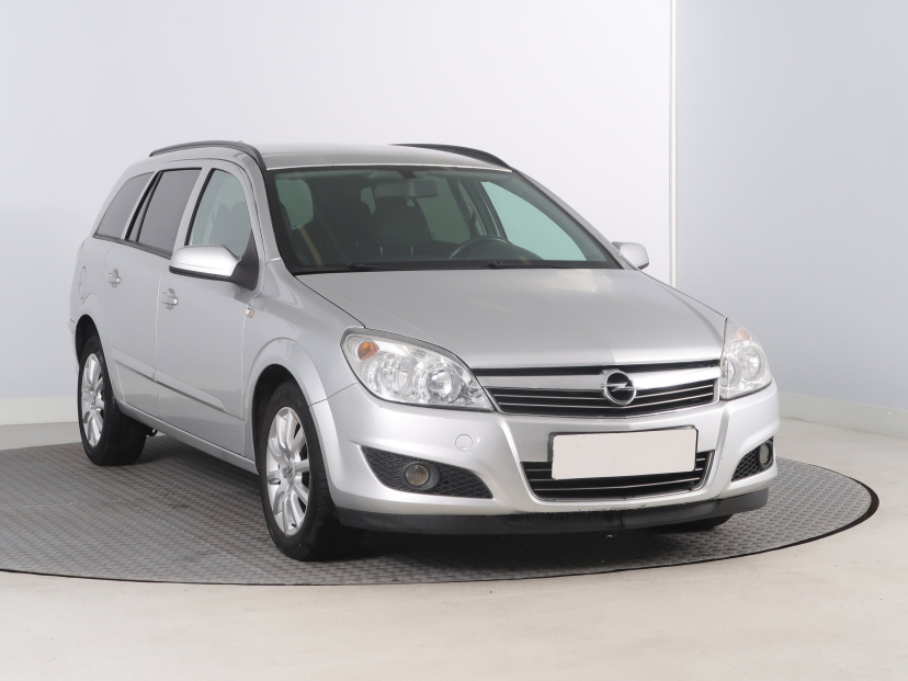 Opel Astra, 2009