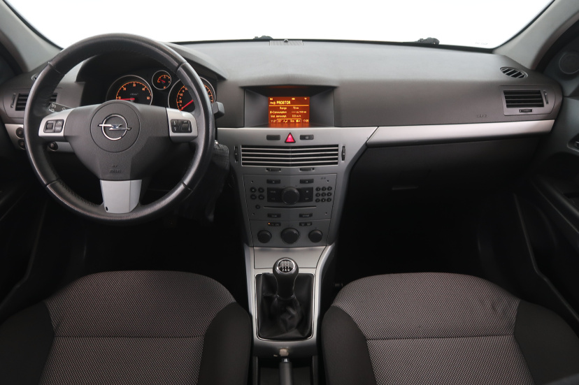 Opel Astra, 2009