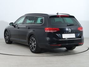 Volkswagen Passat - 2015