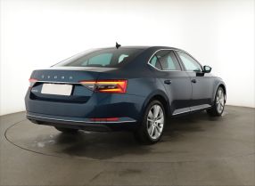 Škoda Superb - 2021