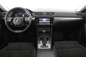 Škoda Superb - 2021