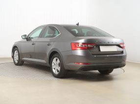 Škoda Superb - 2022