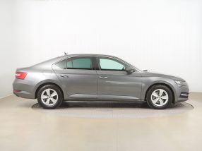 Škoda Superb - 2022