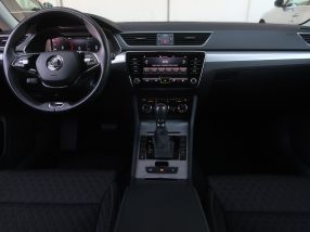 Škoda Superb - 2022