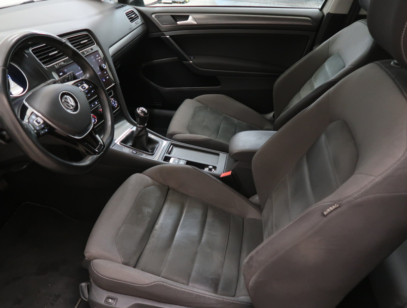 Volkswagen Golf, 2017