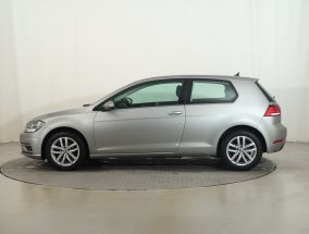Volkswagen Golf - 2017