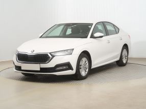 Škoda Octavia - 2023