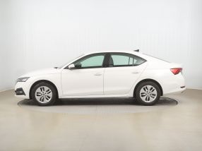 Škoda Octavia - 2023