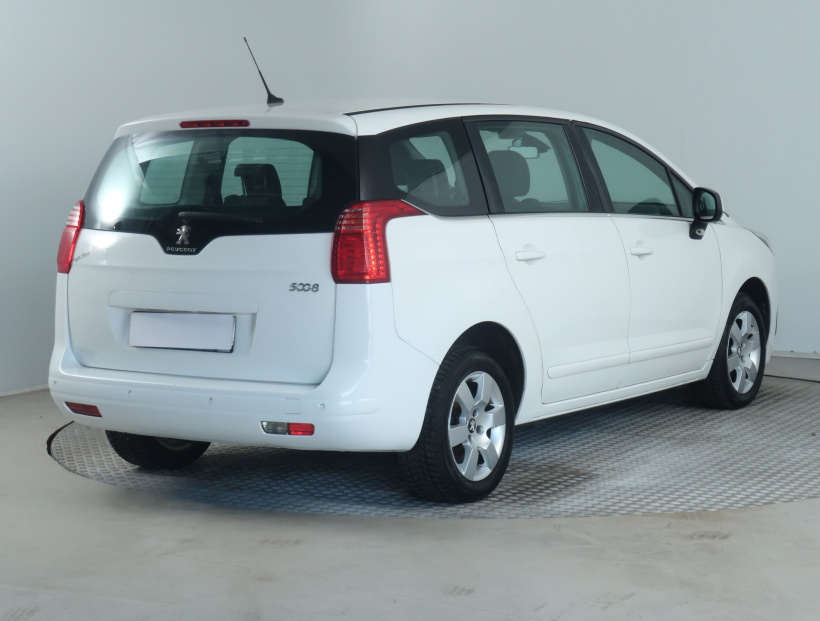 Peugeot 5008, 2014