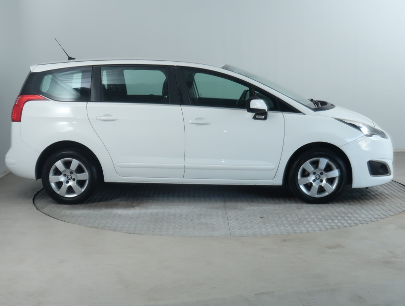 Peugeot 5008, 2014