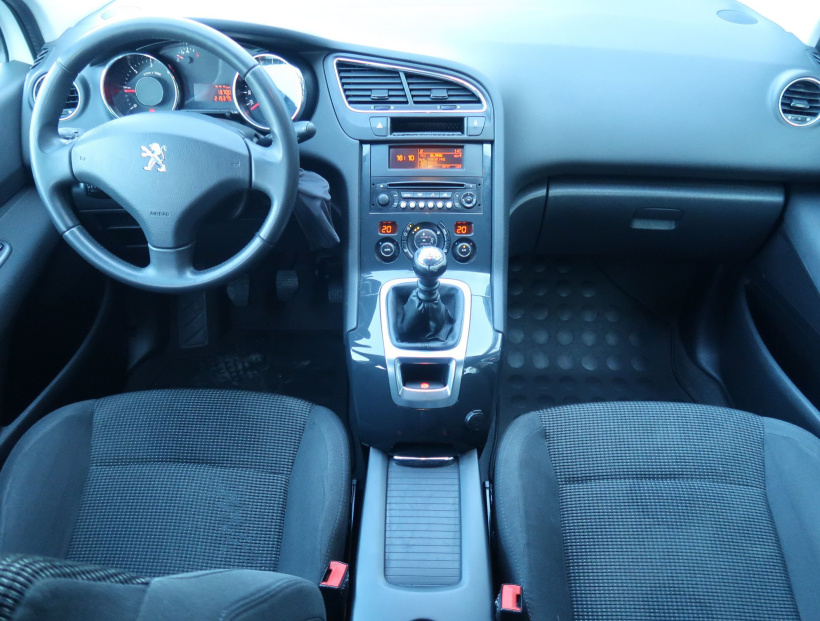 Peugeot 5008, 2014