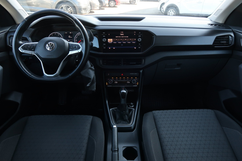 Volkswagen T-Cross, 2020