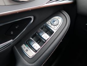 Mercedes-Benz EQC - 2019