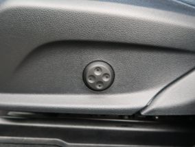 Mercedes-Benz EQC - 2019