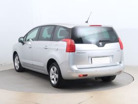 Peugeot 5008 - 2013