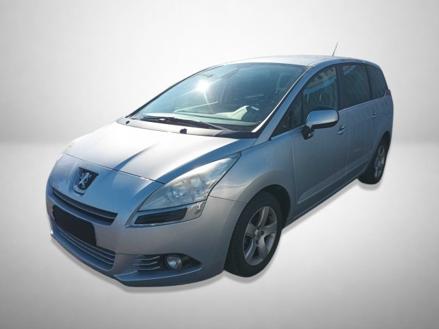 Peugeot 5008 2013