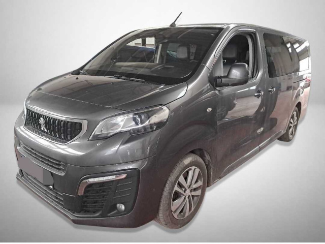 Peugeot Traveller 2017