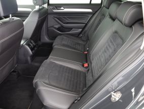 Volkswagen Passat - 2020