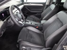 Volkswagen Passat - 2020