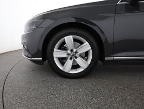 Volkswagen Passat - 2020