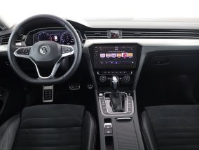 Volkswagen Passat - 2020