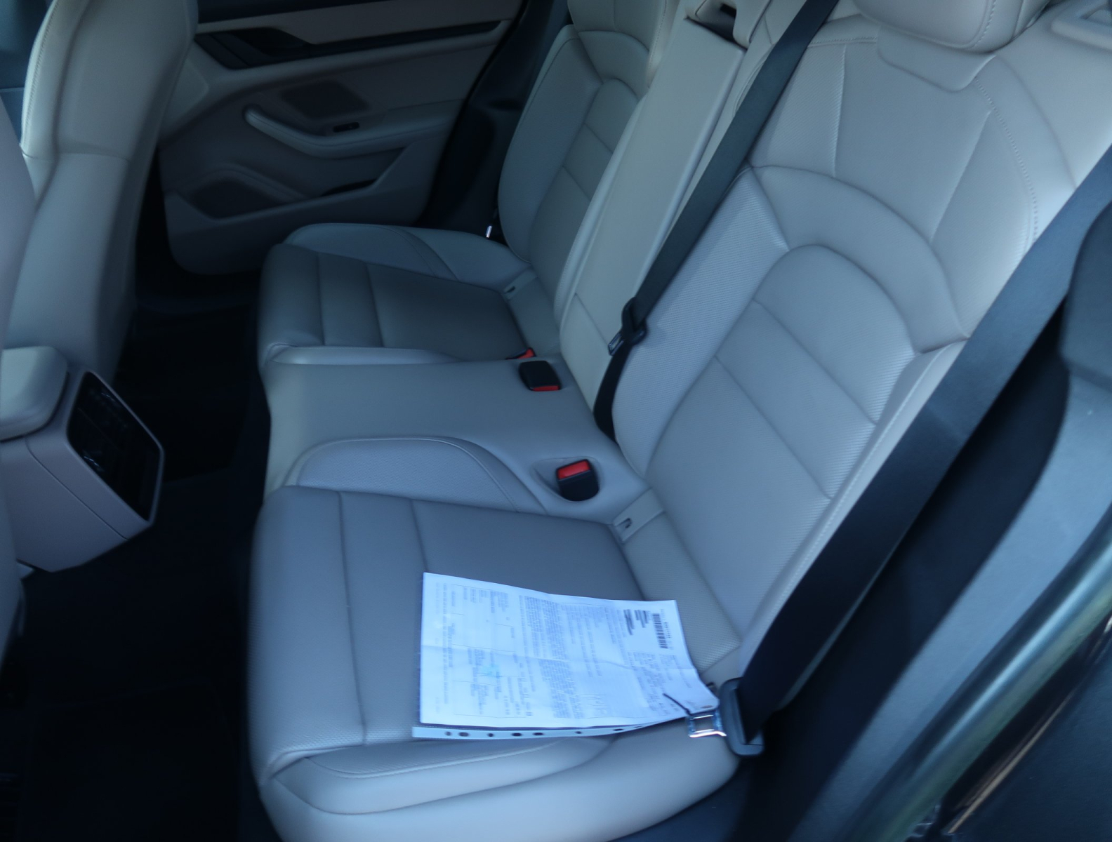 Porsche Taycan - 2022