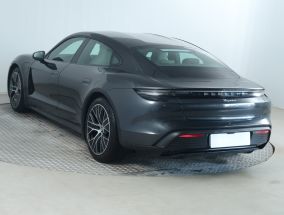 Porsche Taycan - 2022
