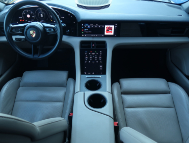 Porsche Taycan - 2022