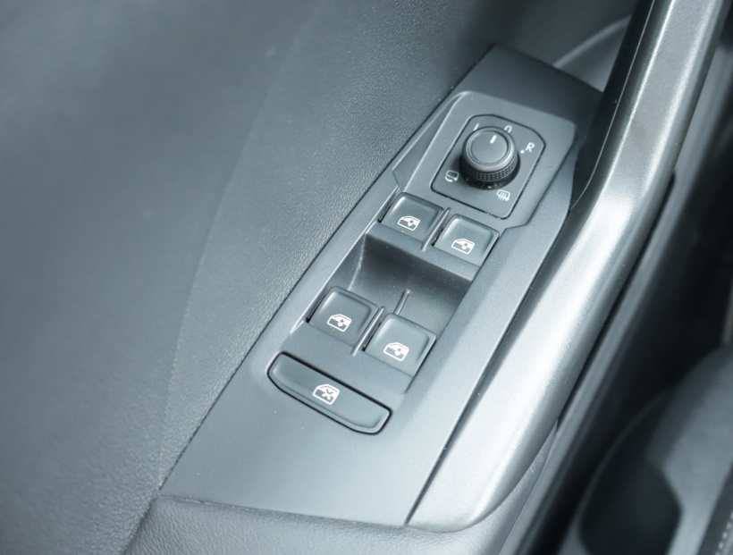 Volkswagen T-Cross, 2023