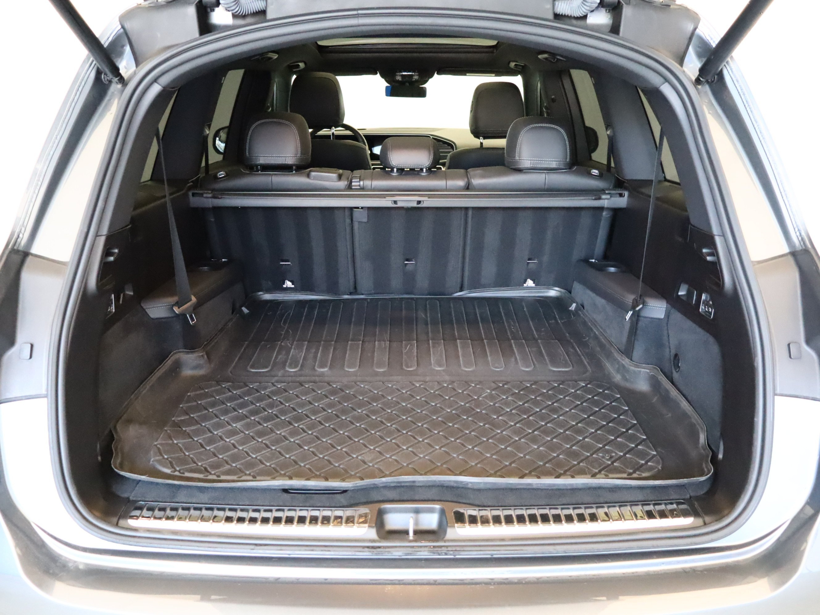 Mercedes-Benz GLS - 2023