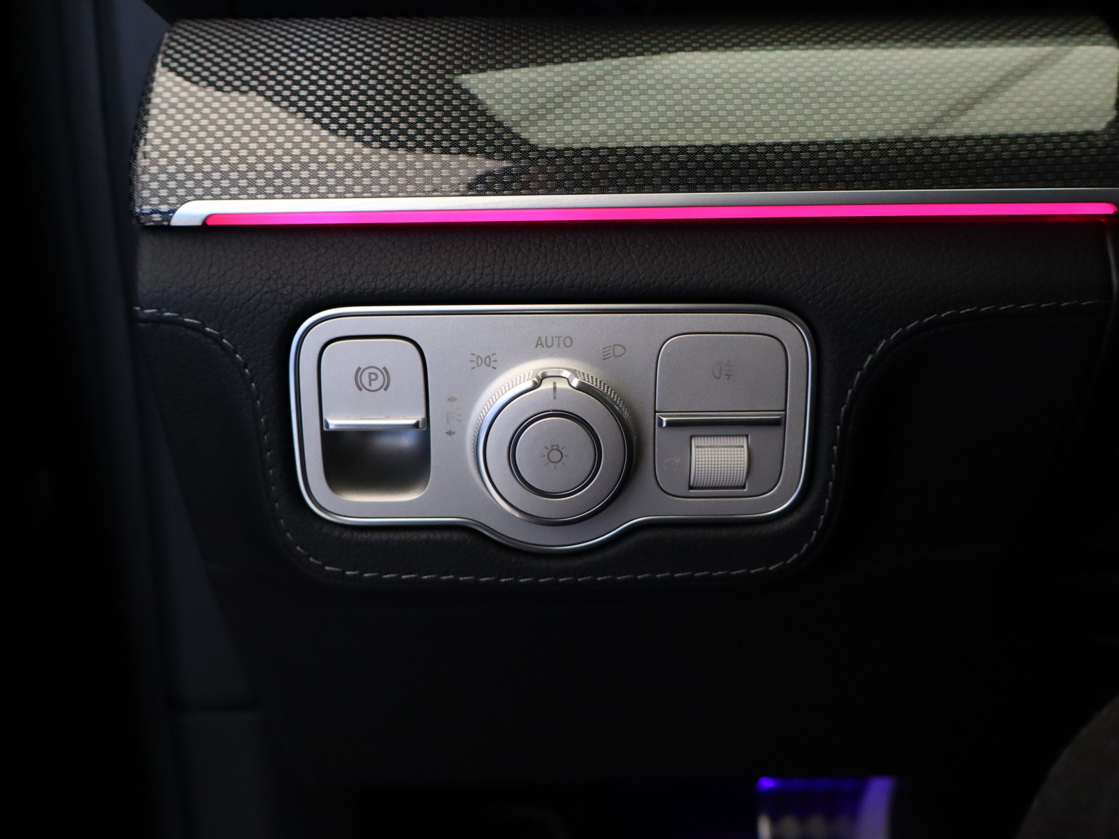 Mercedes-Benz GLS - 2023