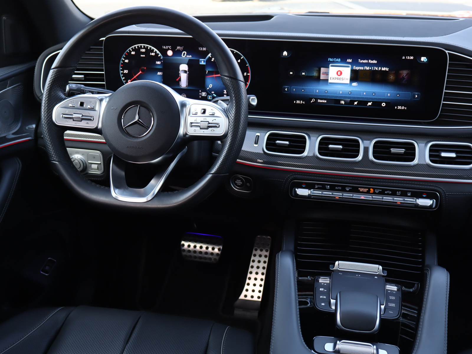 Mercedes-Benz GLS - 2023