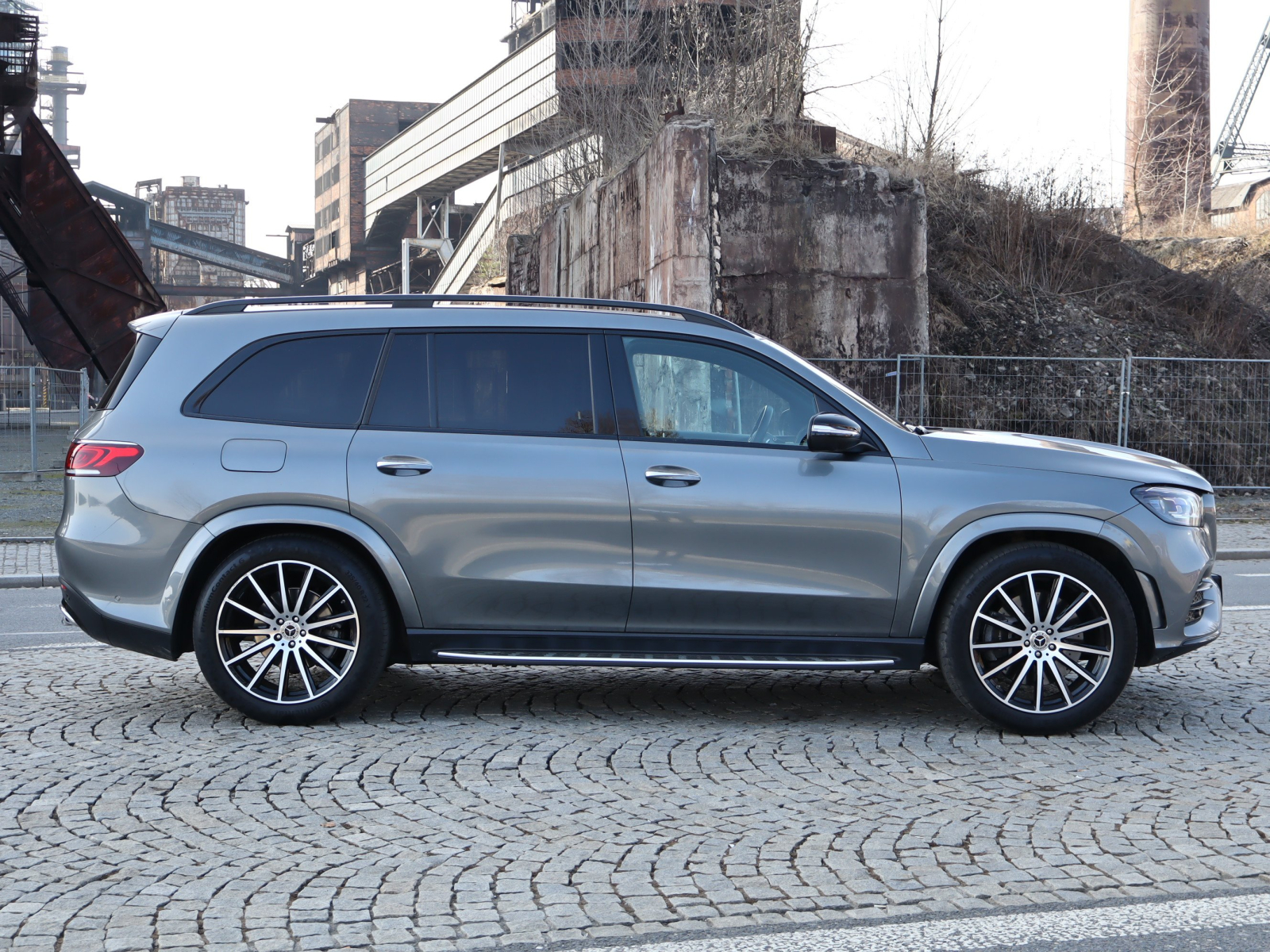 Mercedes-Benz GLS - 2023