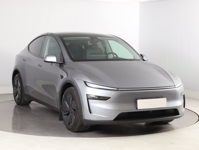Tesla Model Y 2025