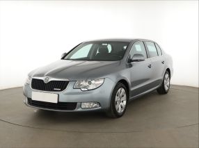 Škoda Superb - 2012