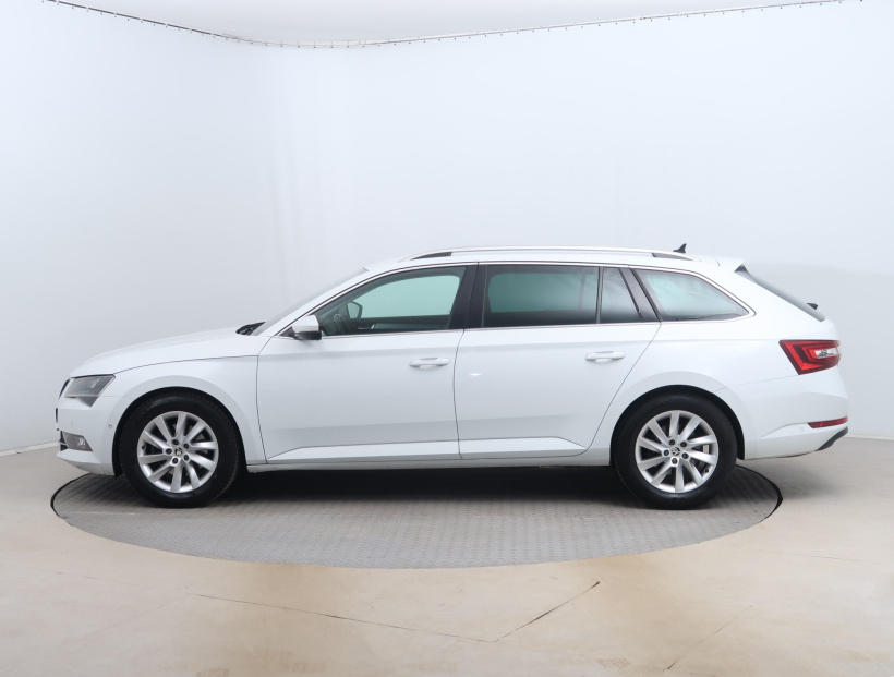 Škoda Superb, 2017