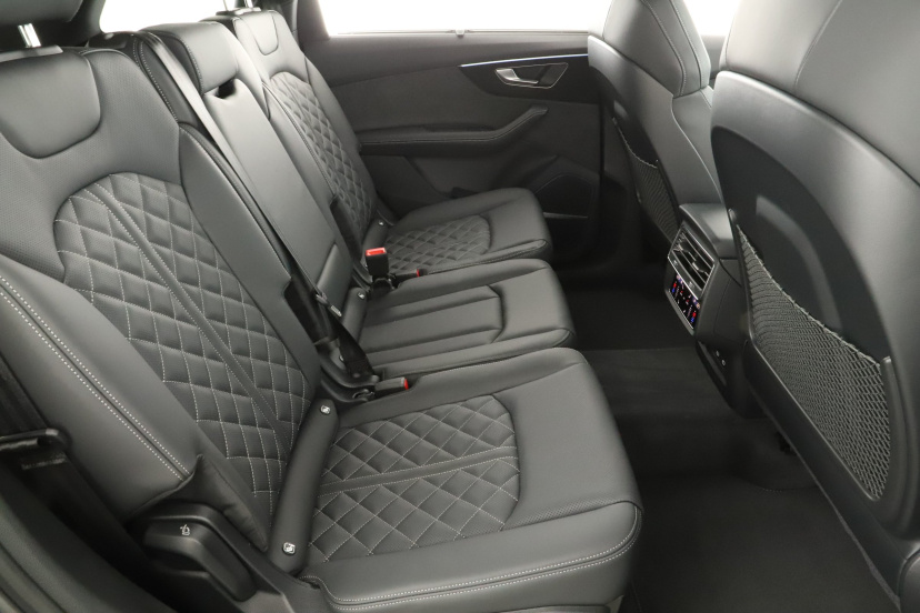 Audi SQ7, 2026