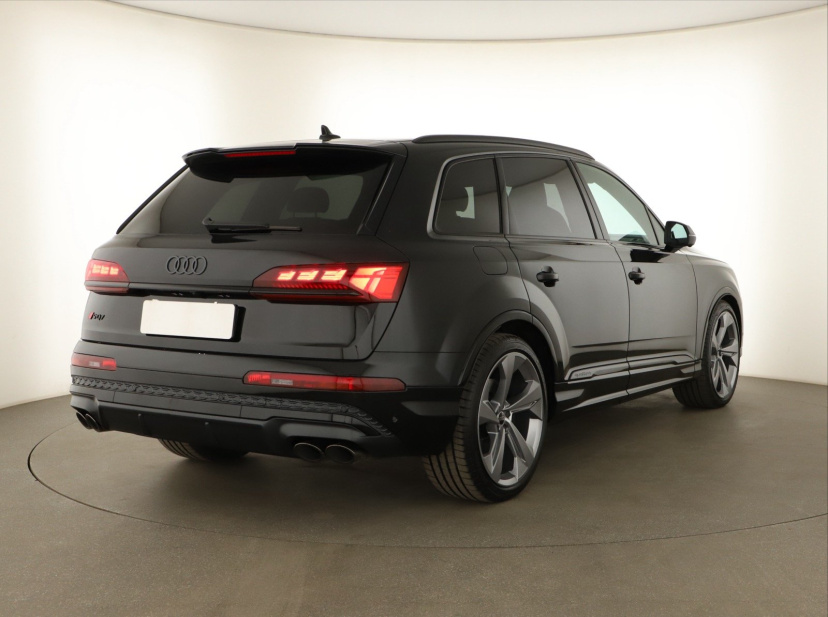 Audi SQ7, 2026