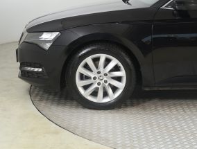 Škoda Superb - 2021