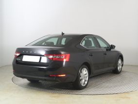 Škoda Superb - 2021