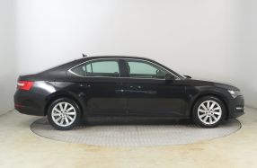 Škoda Superb - 2021