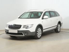 Škoda Superb - 2013