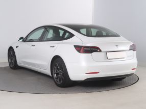 Tesla Model 3 - 2021