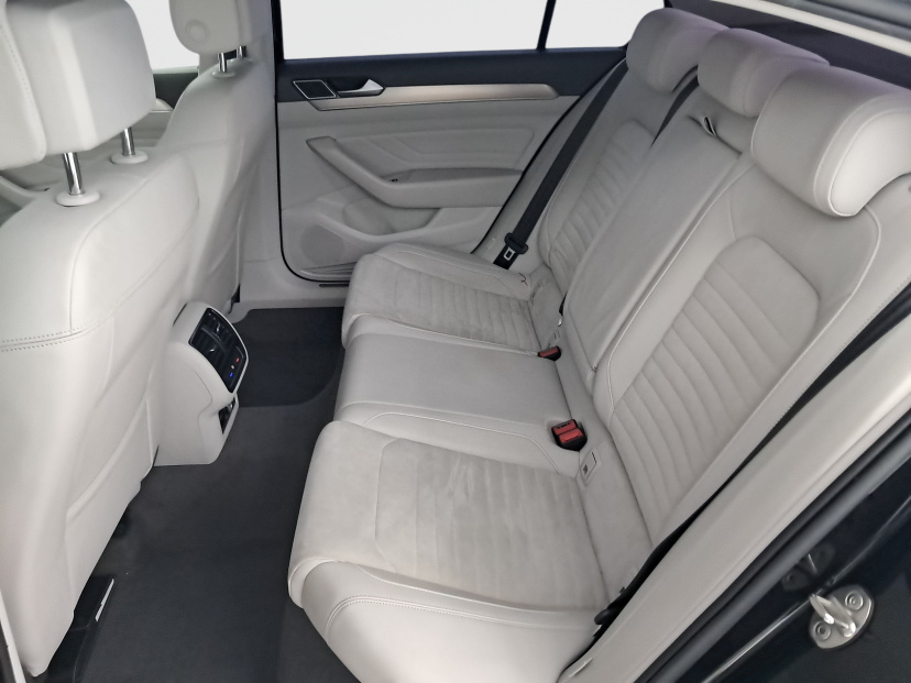 Volkswagen Passat, 2020